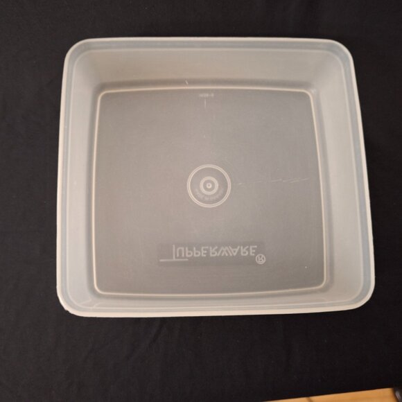 Vintage Tupperware Square Away Sandwich Keeper Sheer Without Lid - Picture 4 of 11